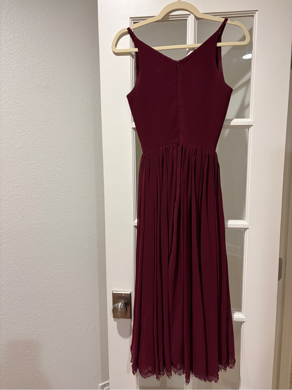 Dress the Population Burgundy Sleeveless V-Neck Maxi Dress - Picture 3 of 3